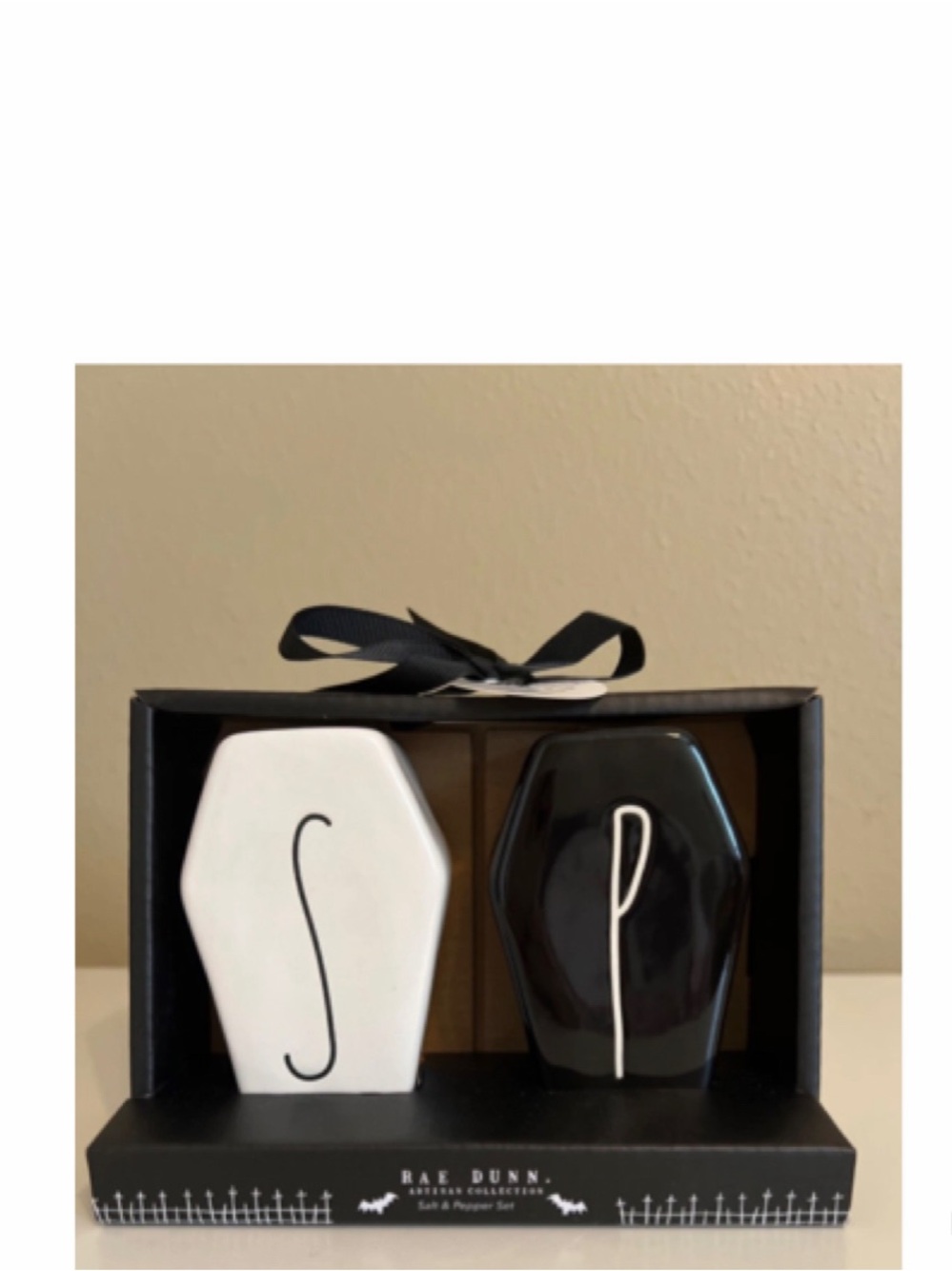 NEW Rae Dunn Halloween Coffin Shaped Salt & Pepper Shaker Set ⚰️